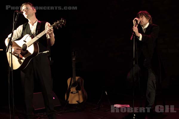 AND ALSO THE TREES - 2009-10-30 - PARIS - Cafe de la Danse - Simon Huw Jones - Justin Jones